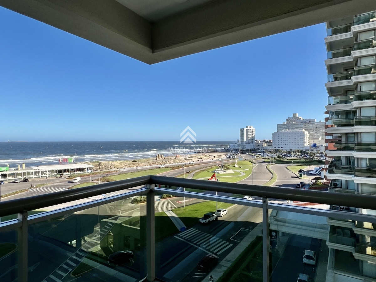 Apartamento ID.3656 - Venta apartamento 3 dormitorios y dependencia Brava 