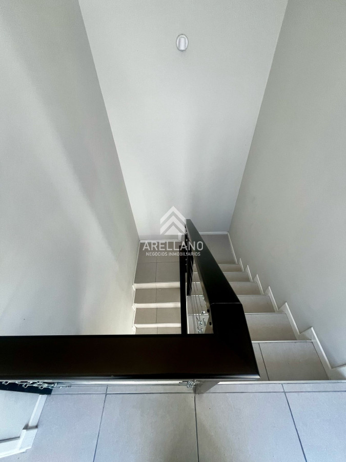 Casa ID.5353 - CASA EN VENTA 3 DORMITORIOS PARQUE BURNETT