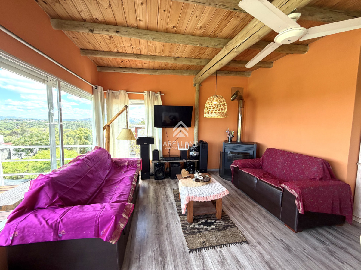 Casa ID.6195 - Venta casa 5 dormitorios en Piriapolis