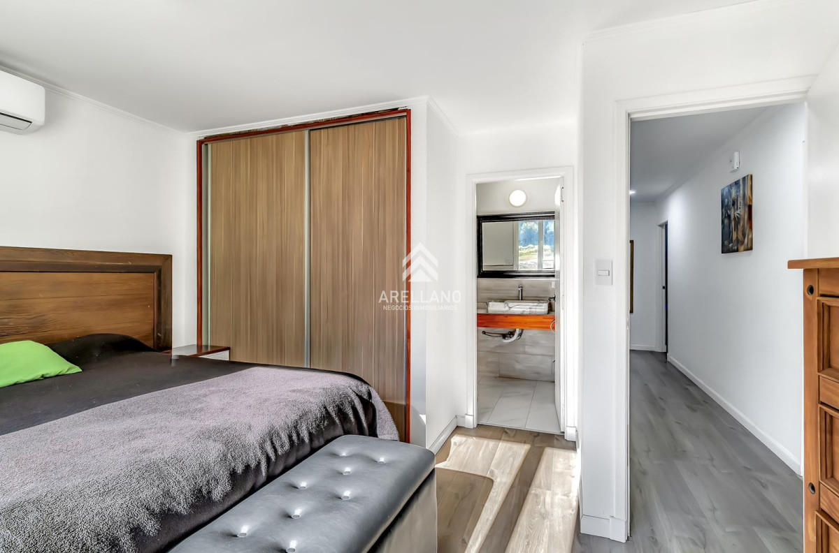 Casa ID.3899 - Venta casa 3 dormitorios en Parque Burnett 