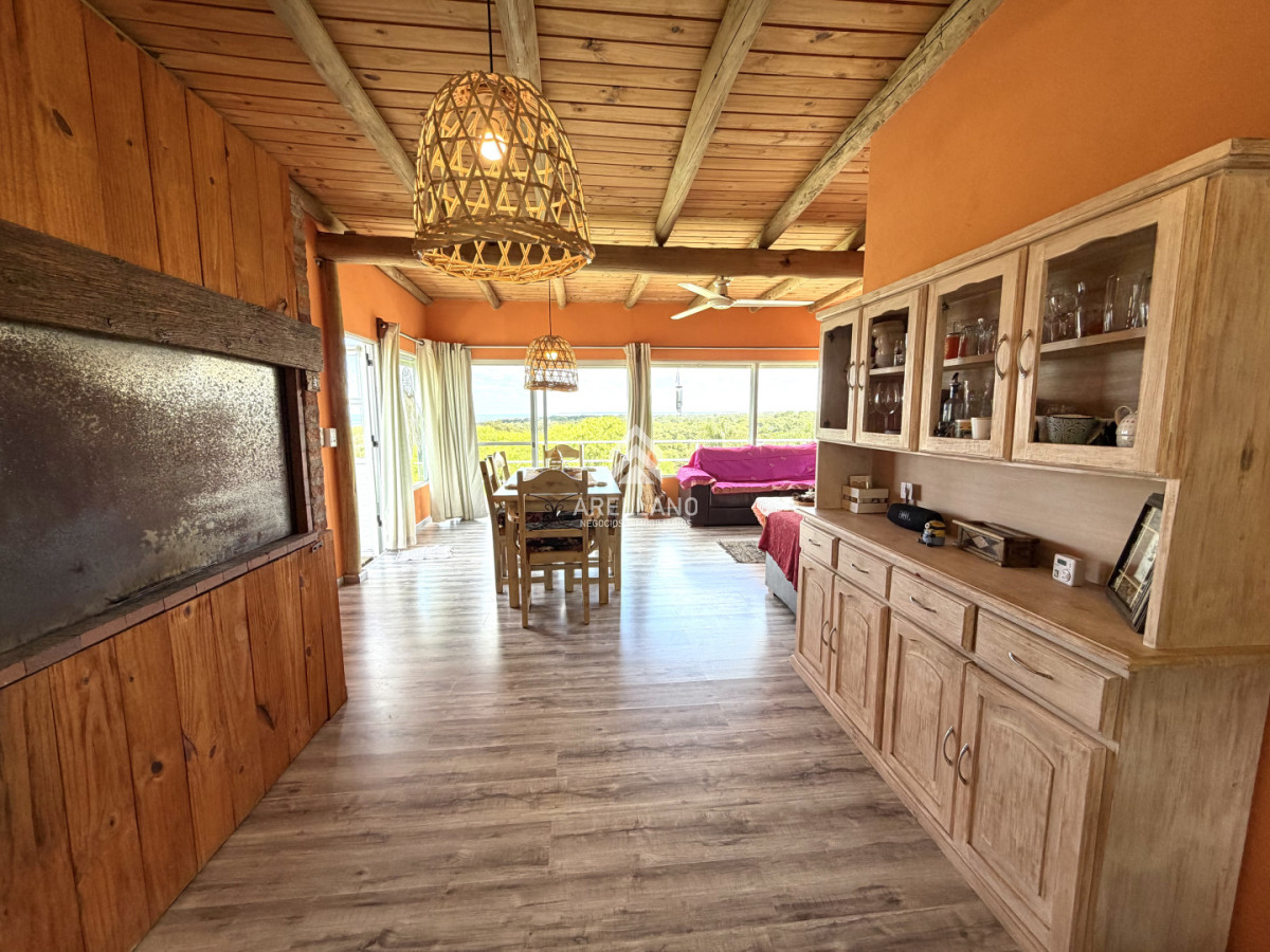 Casa ID.6195 - Venta casa 5 dormitorios en Piriapolis