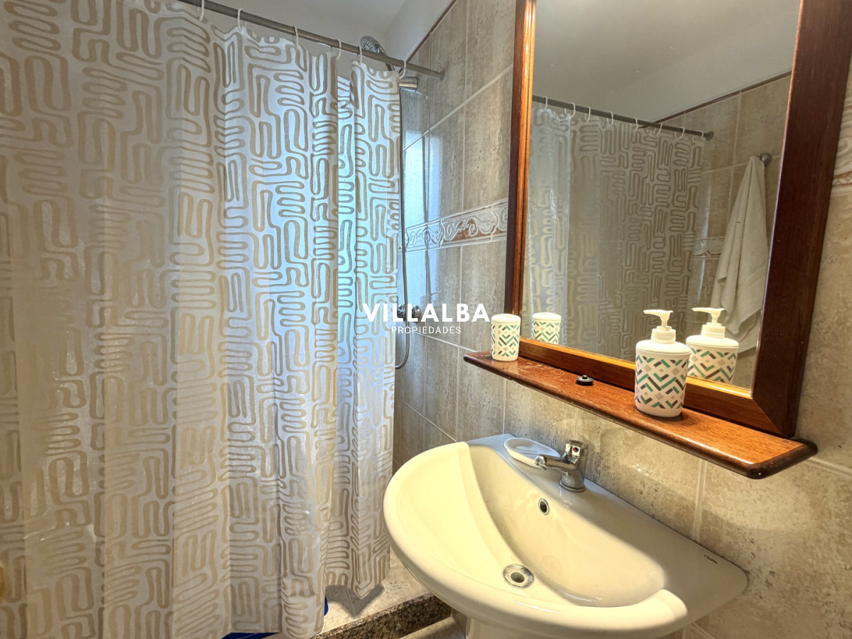 Apartamento ID.4070 - Apartamento en venta Peninsula, Punta del Este