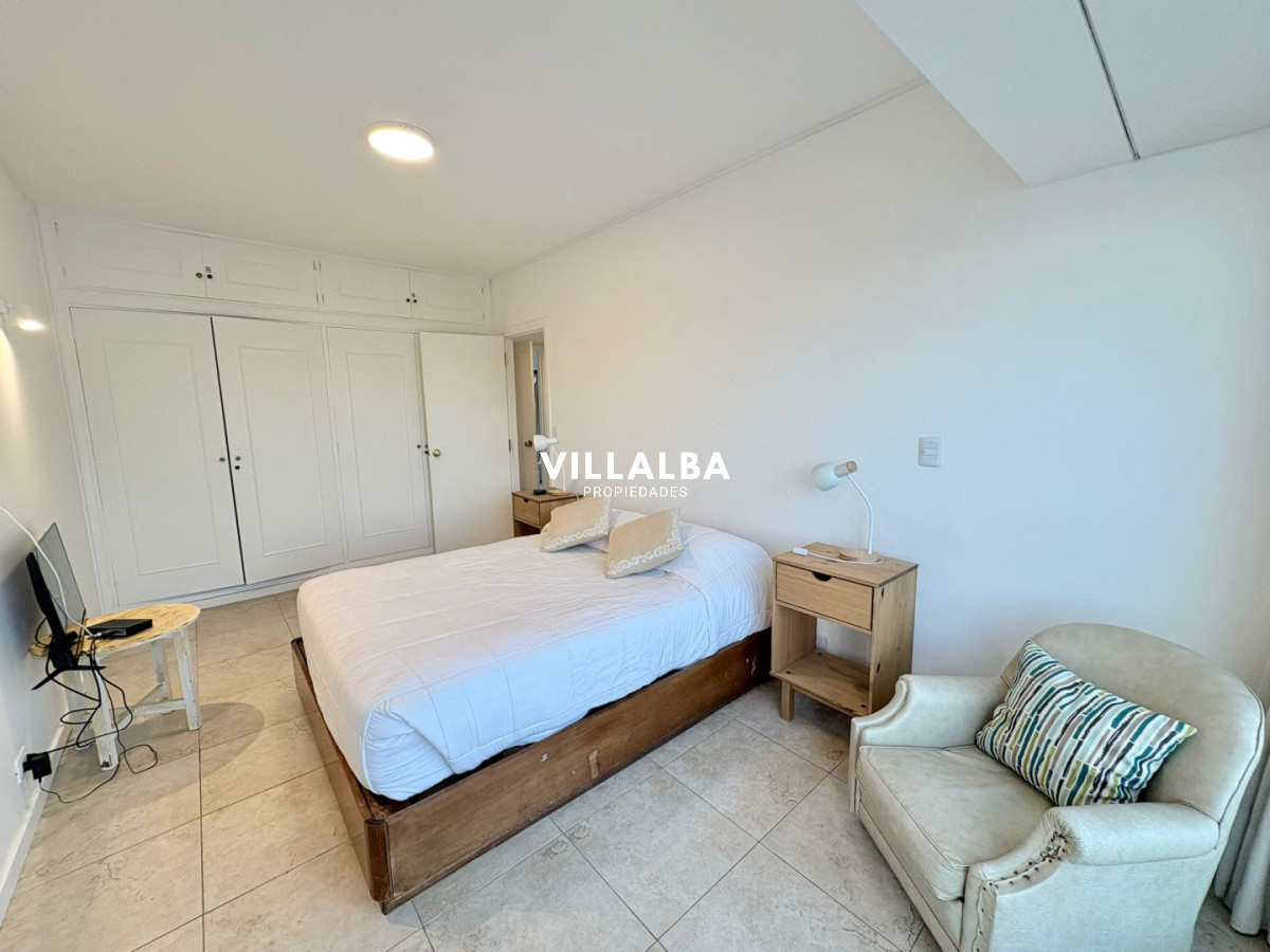 Apartamento ID.4070 - Apartamento en venta Peninsula, Punta del Este