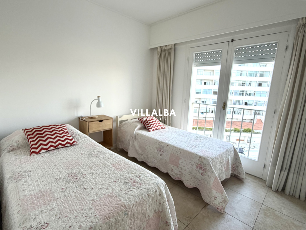 Apartamento ID.4070 - Apartamento en venta Peninsula, Punta del Este