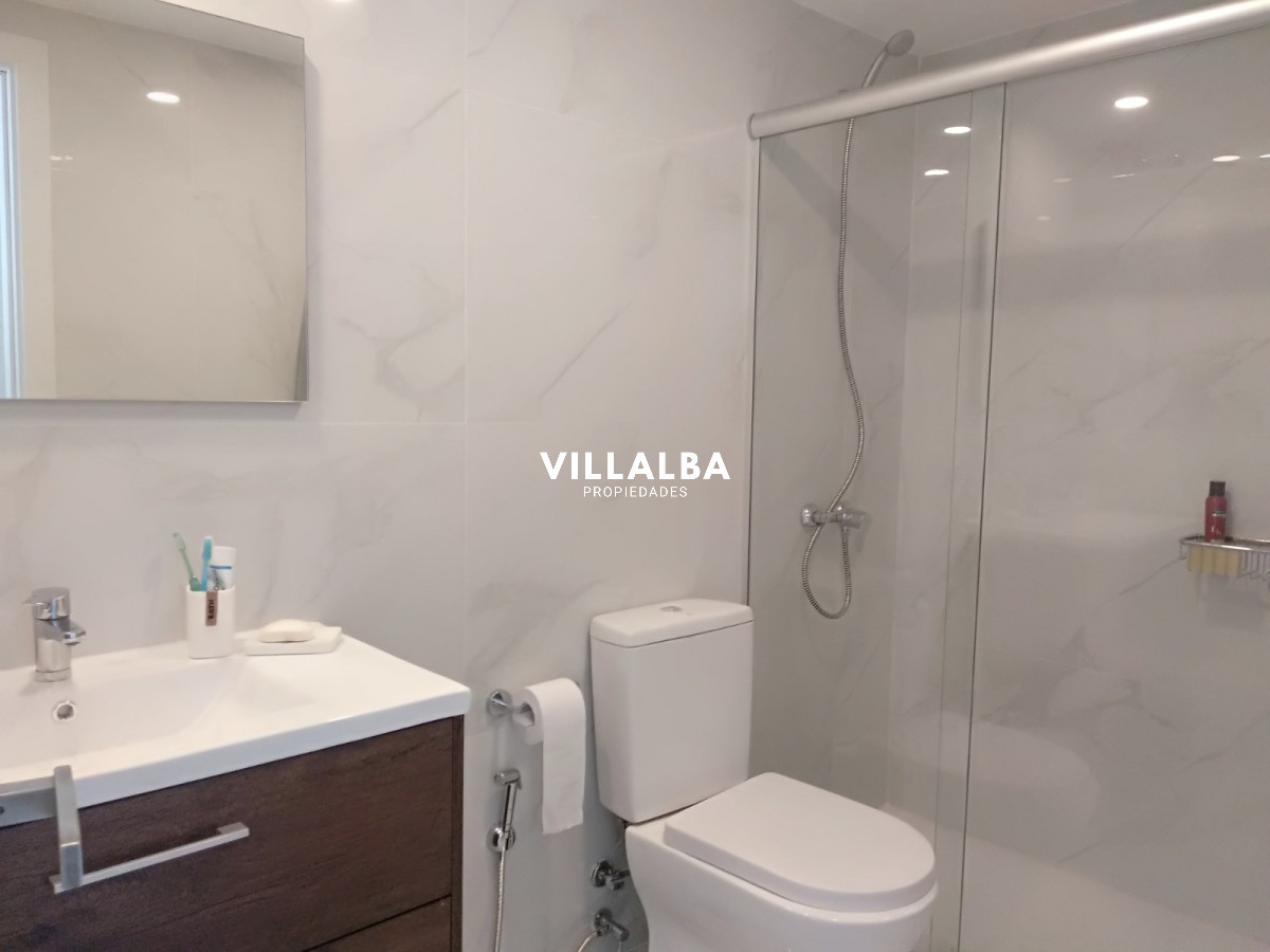 Apartamento ID.3939 - Apartamento en venta Peninsula, Punta del Este.