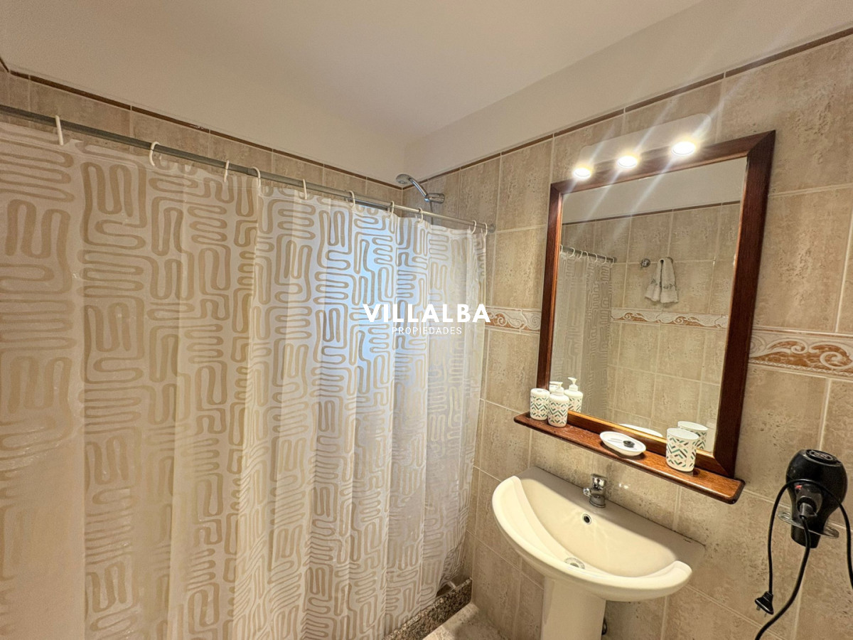 Apartamento ID.4070 - Apartamento en venta Peninsula, Punta del Este