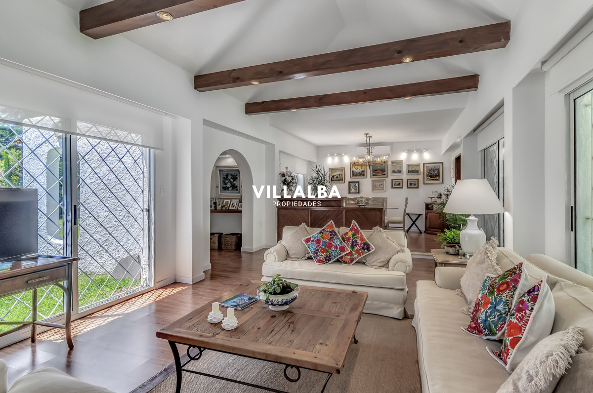 Apartamento ID.3288 - Casa en venta, Cantegril, Punta del Este