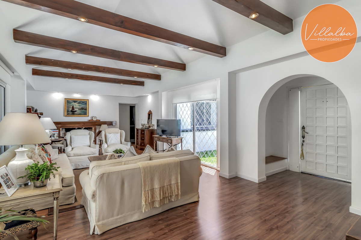 Apartamento ID.3288 - Casa en venta, Cantegril, Punta del Este