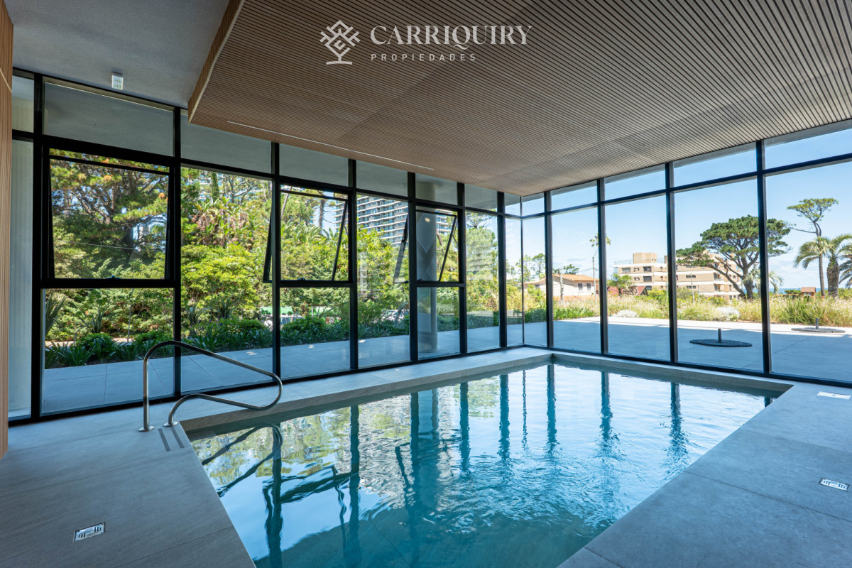 Apartamento ID.9481/-venta-MILLENIUM-TOWER-mansa-frente-al-mar-tres-suites-y-dependencias - Apartamento en venta playa Mansa Punta del Este