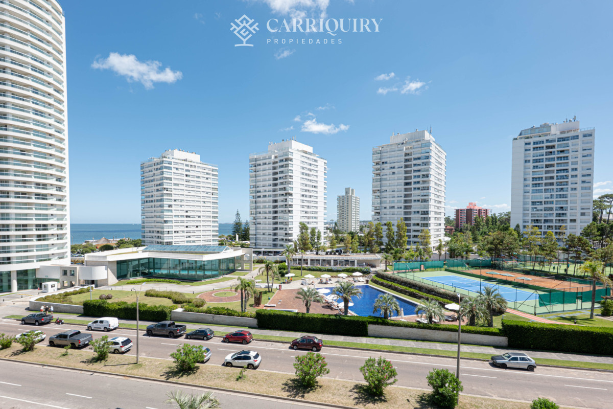 Apartamento ID.9481/-venta-MILLENIUM-TOWER-mansa-frente-al-mar-tres-suites-y-dependencias - Apartamento en venta playa Mansa Punta del Este