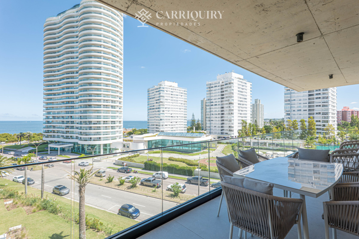 Apartamento ID.9481/-venta-MILLENIUM-TOWER-mansa-frente-al-mar-tres-suites-y-dependencias - Apartamento en venta playa Mansa Punta del Este