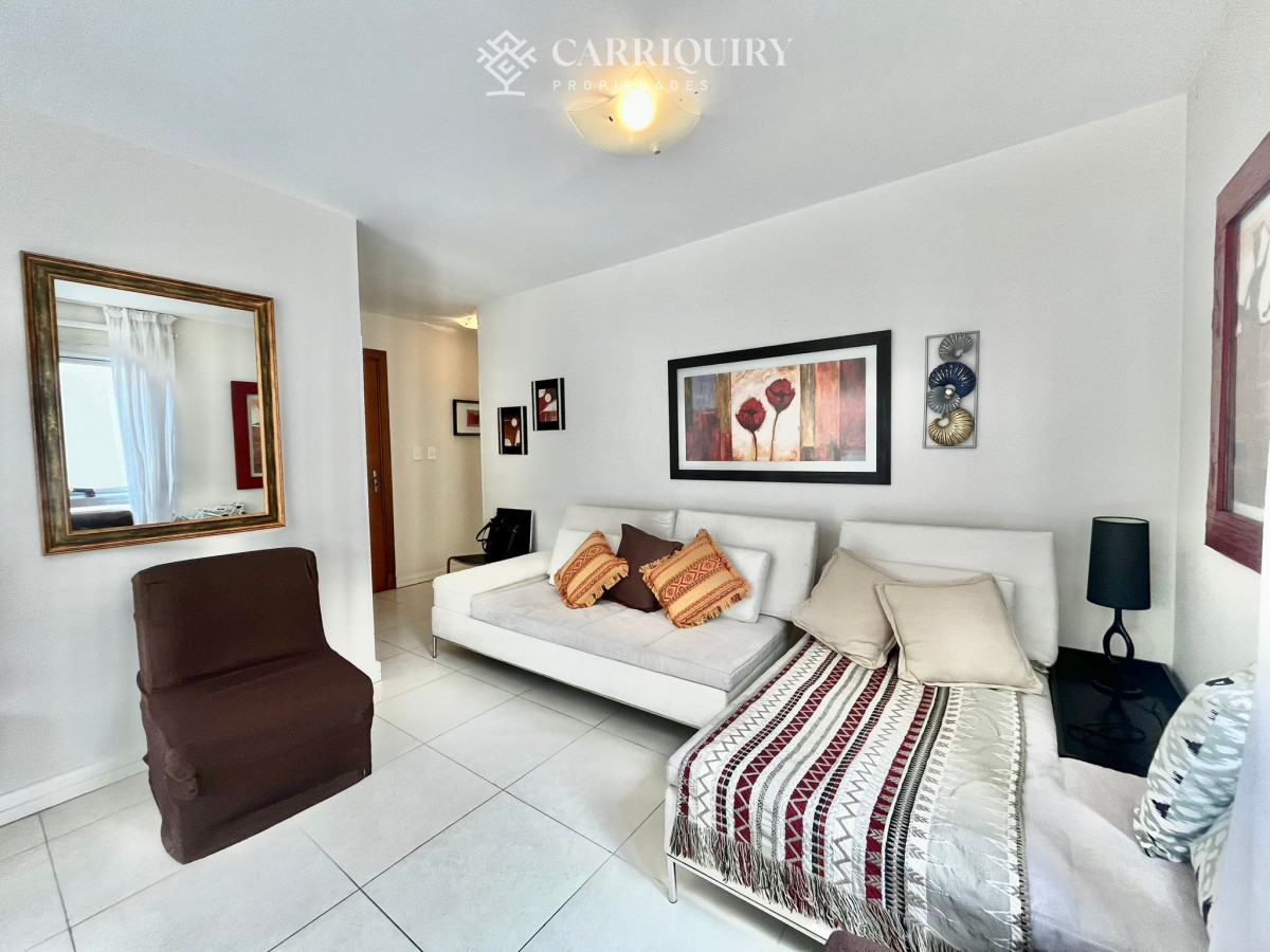 Apartamento ID.10175 - Apartamento en venta, Peninsula, Punta del Este