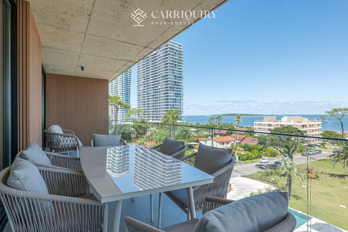 Apartamento ID.9481/-venta-MILLENIUM-TOWER-mansa-frente-al-mar-tres-suites-y-dependencias - Apartamento en venta playa Mansa Punta del Este