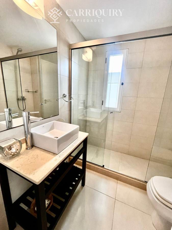 Apartamento ID.10175 - Apartamento en venta, Peninsula, Punta del Este
