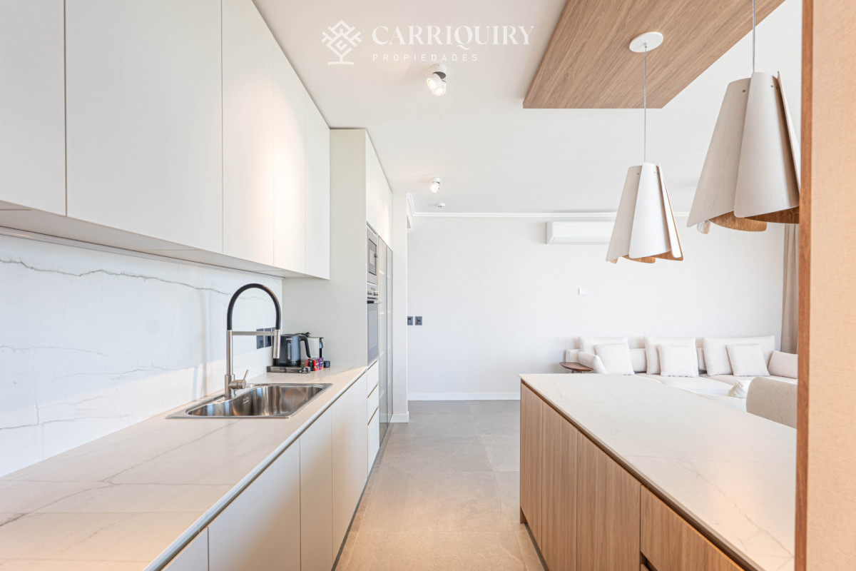 Apartamento ID.9481/-venta-MILLENIUM-TOWER-mansa-frente-al-mar-tres-suites-y-dependencias - Apartamento en venta playa Mansa Punta del Este