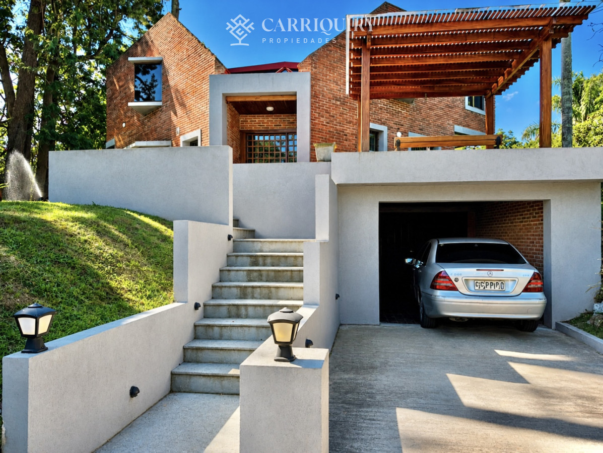 Casa ID.10053 - Espectacular casa en venta en playa mansa 