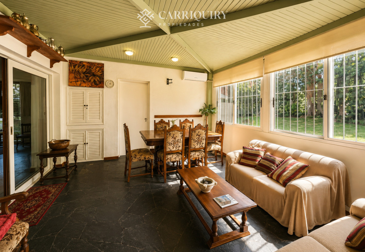 Casa ID.10053 - Espectacular casa en venta en playa mansa 