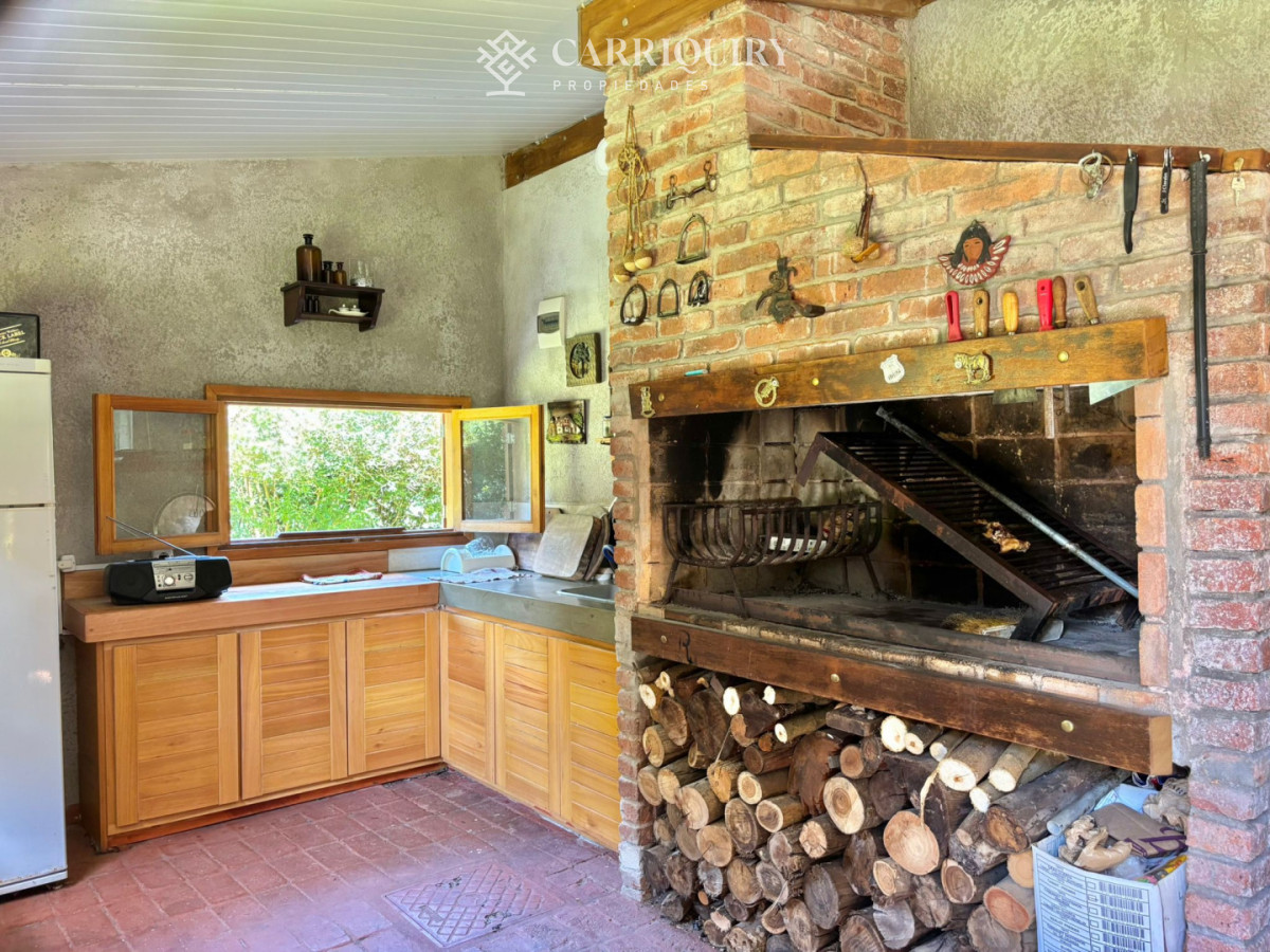 Casa ID.10053 - Espectacular casa en venta en playa mansa 