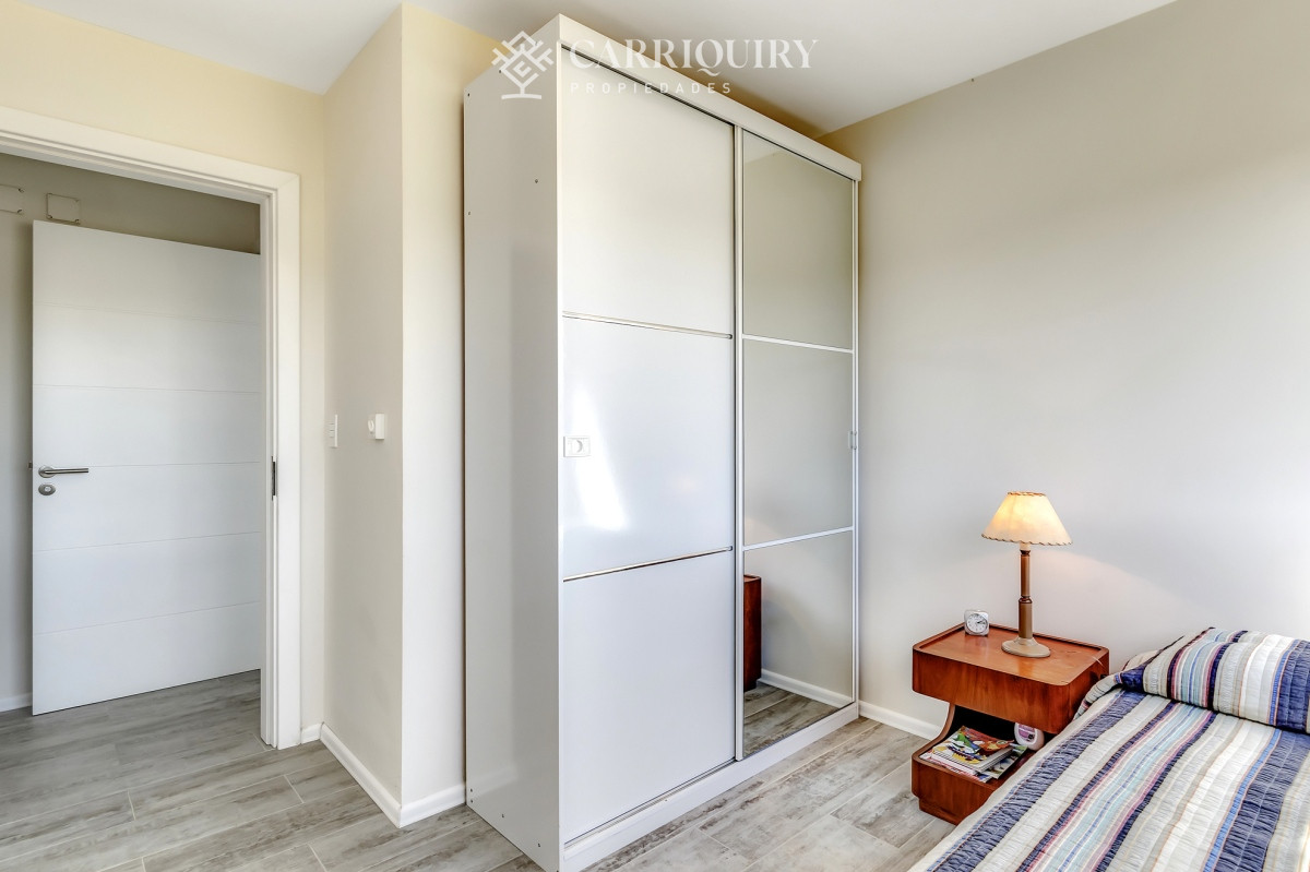 Casa ID.9591/Casa-en-venta-5-dormitorios - Casa en venta en Laguna de los Cisnes