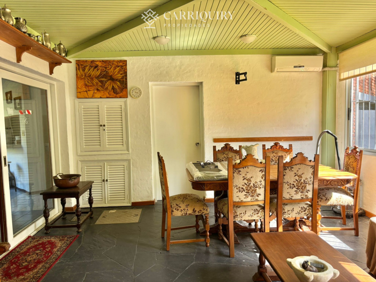 Casa ID.10053 - Espectacular casa en venta en playa mansa 