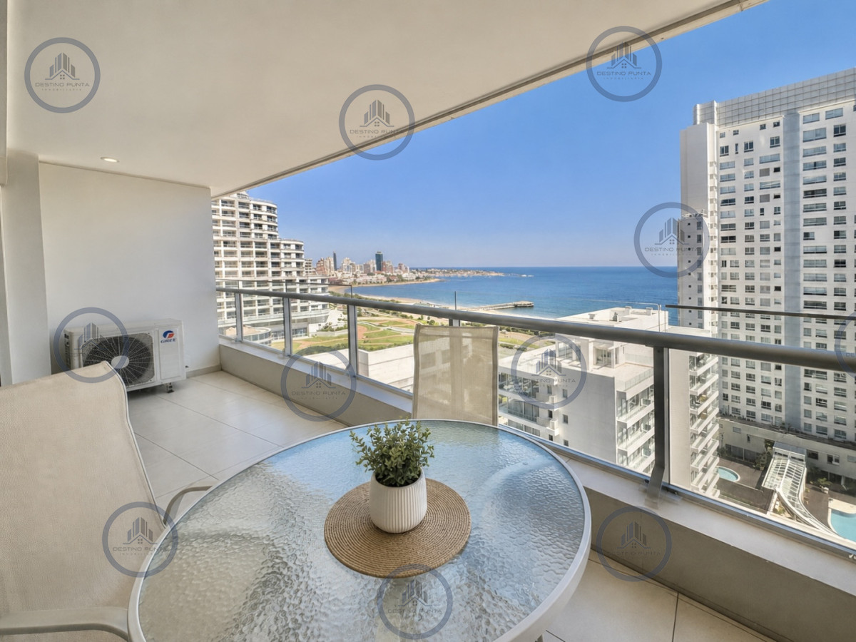 Alquiler Anual Seasons Tower, 2 Dormitorios Y Dependencia con Vista al Mar, Playa Mansa — fotografía 1