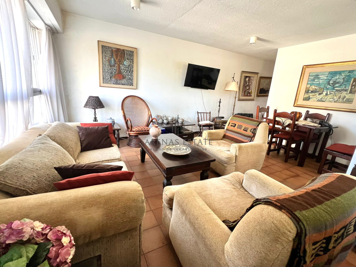 Apartamento ID.4080 - VENTA DE APTO 2 DORM PUNTA DEL ESTE