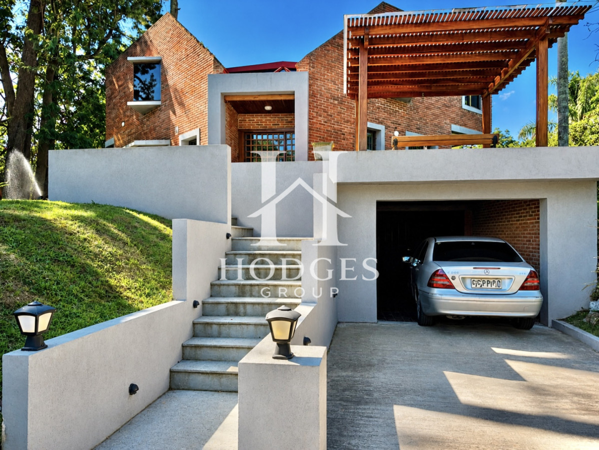 Casa ID.349 - Espectacular casa en Venta-3 dormitorios mas dependencia-Playa Mansa 
