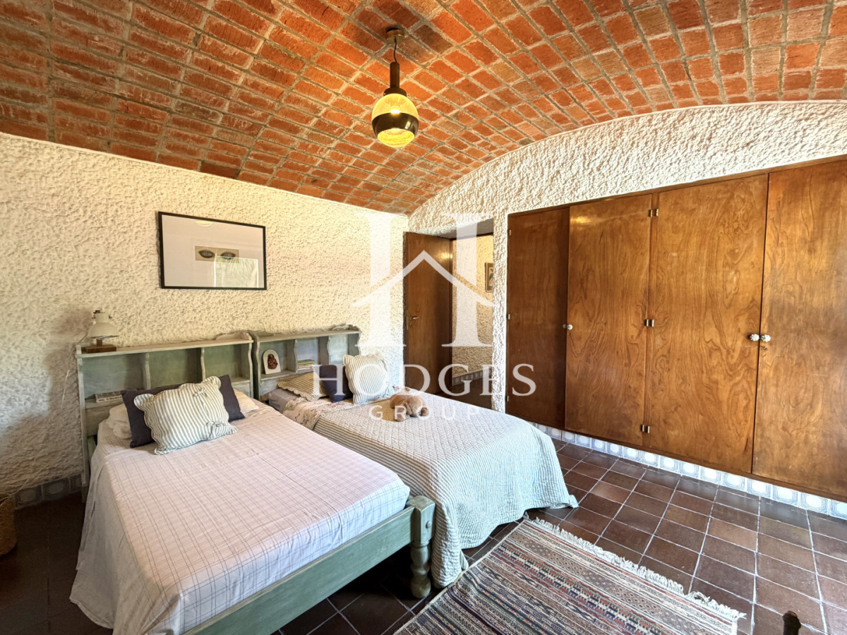 Casa ID.348 - Exclusiva Casa en Venta -4 dormitorios-Peninsula Punta del Este