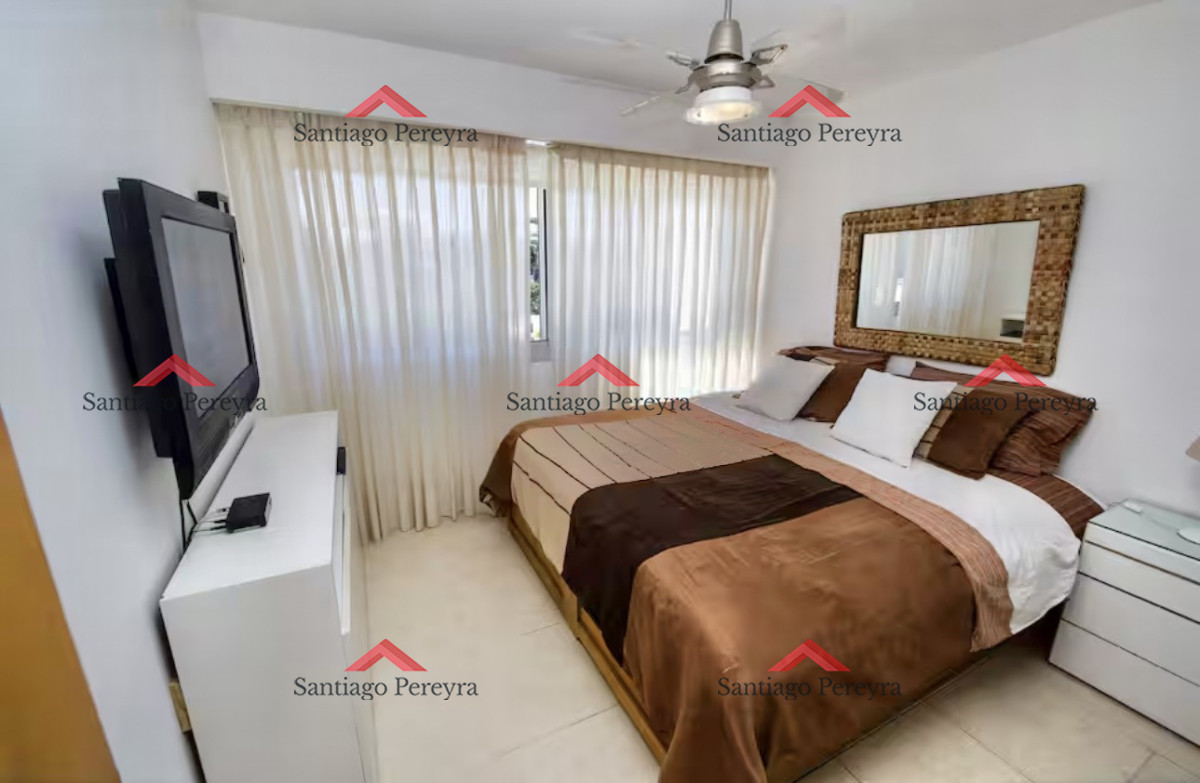 Apartamento ID.17086 - Apartamento en venta de 2 dormitorios en Playa Mansa