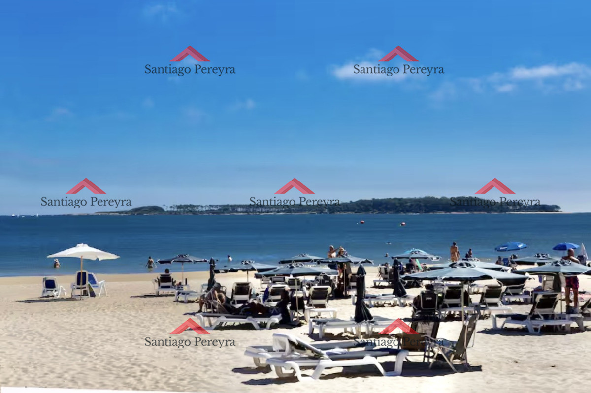 Apartamento ID.17086 - Apartamento en venta de 2 dormitorios en Playa Mansa