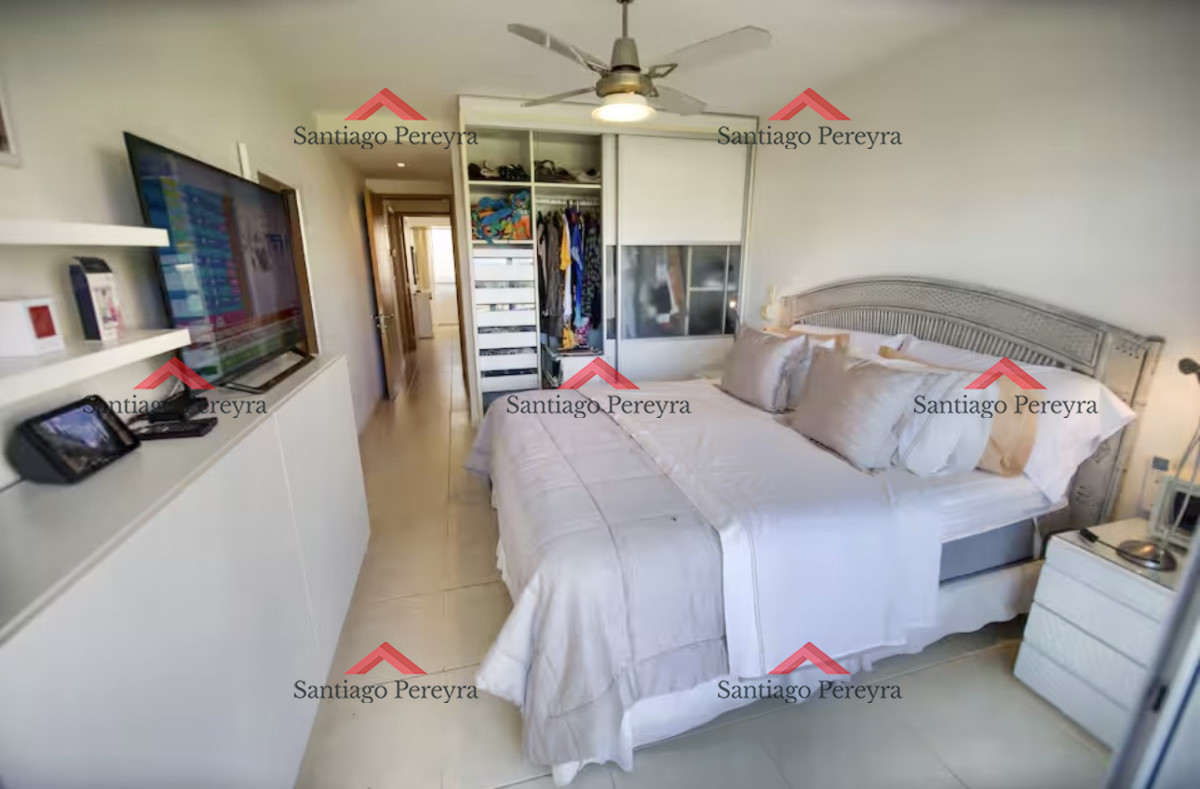 Apartamento ID.17086 - Apartamento en venta de 2 dormitorios en Playa Mansa