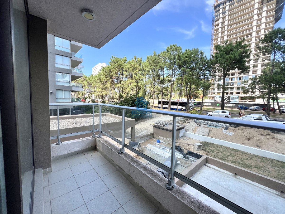 Apartamento ID.1183 - Apartamento en alquiler de 3 Dormitorios Punta del Este 