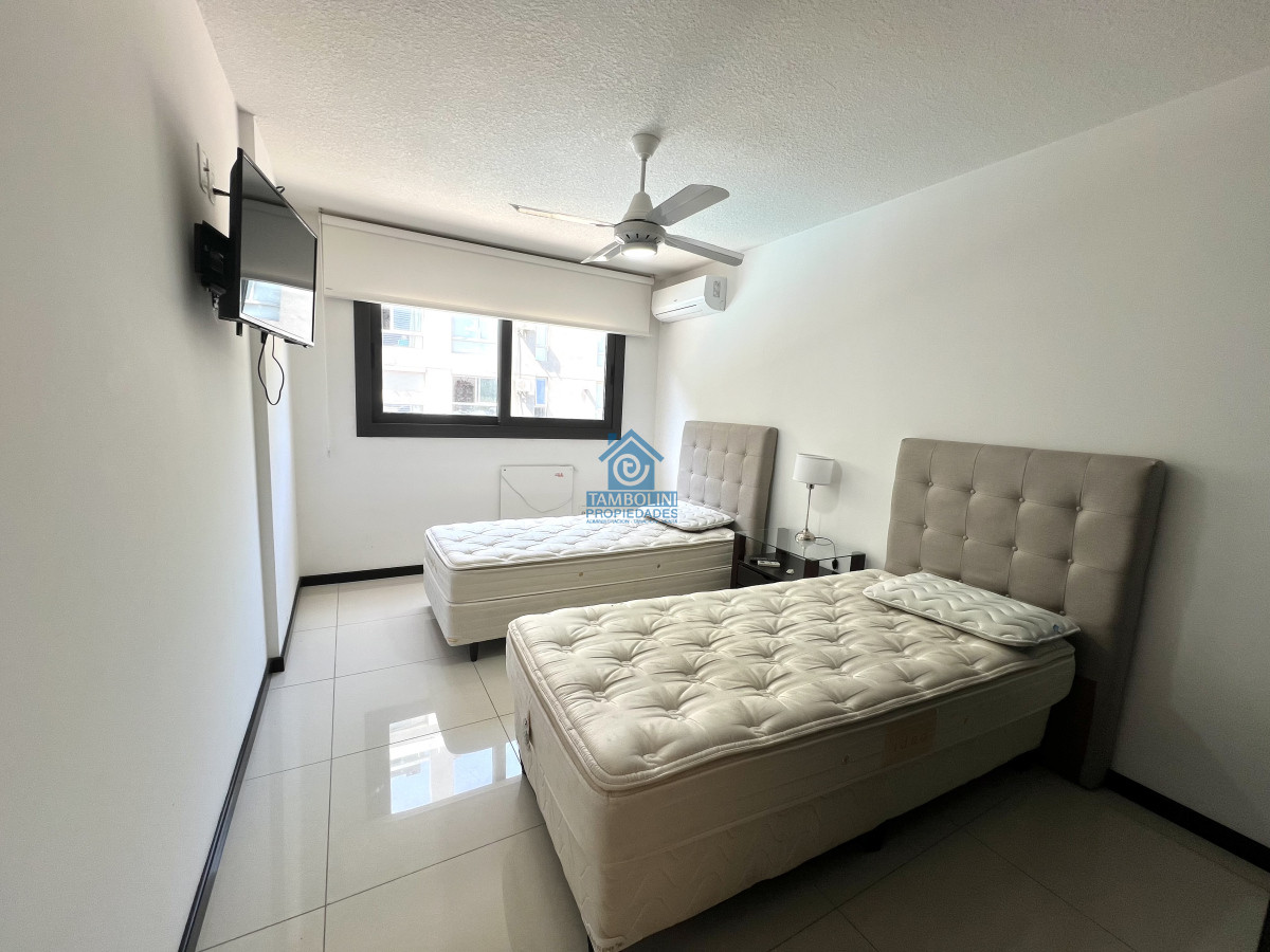 Apartamento ID.1183 - Apartamento en alquiler de 3 Dormitorios Punta del Este 