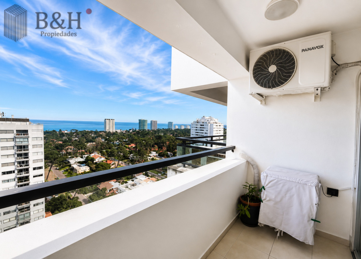 Apartamento ID.7623 - Apartamento en venta de 2 dormitorios, Roosevelt, Punta del Este
