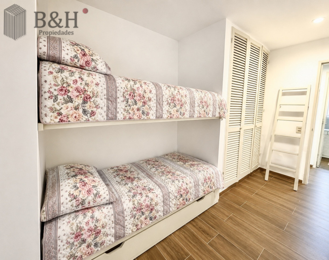 Apartamento ID.7460 - Apartamento en venta primera linea de playa Mansa, Punta del Este