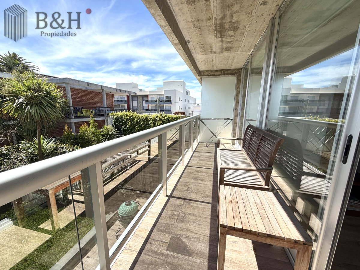 Apartamento ID.6325 - Apartamento en venta Peninsula, Punta del Este.