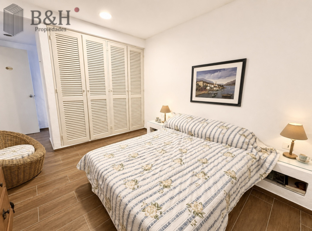 Apartamento ID.7460 - Apartamento en venta primera linea de playa Mansa, Punta del Este