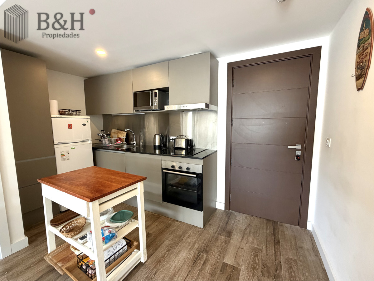 Apartamento ID.6325 - Apartamento en venta Peninsula, Punta del Este.