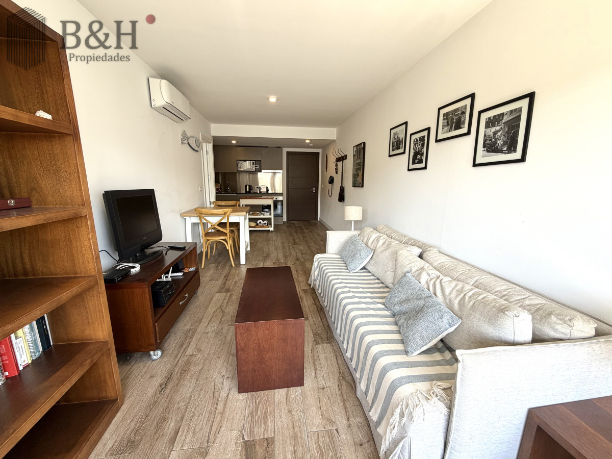 Apartamento ID.6325 - Apartamento en venta Peninsula, Punta del Este.