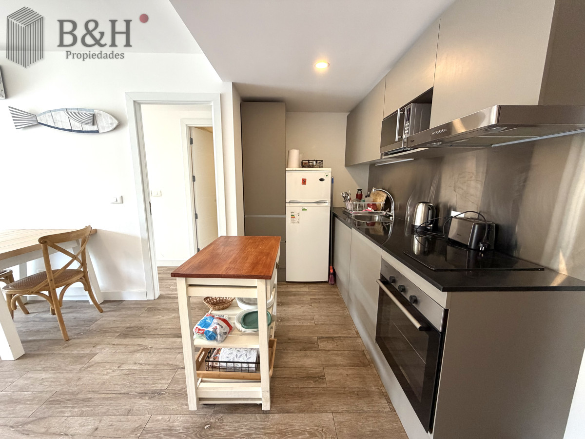 Apartamento ID.6325 - Apartamento en venta Peninsula, Punta del Este.