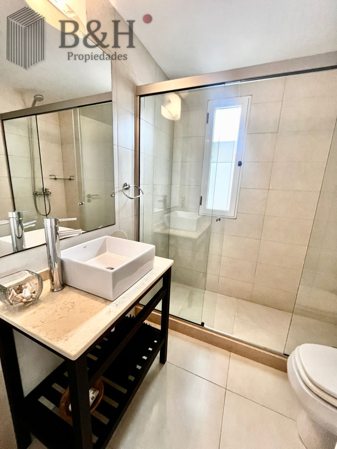 Apartamento ID.7358 - Apartamento en venta, Peninsula, Punta del Este