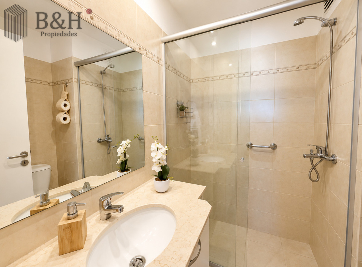 Apartamento ID.7623 - Apartamento en venta de 2 dormitorios, Roosevelt, Punta del Este