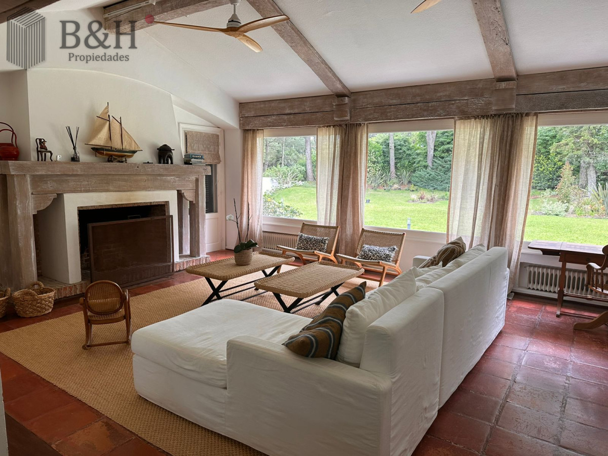 Alquiler Temporal mansión en Golf - GoPunta - Portal Inmobiliario de Punta del Este - Maldonado