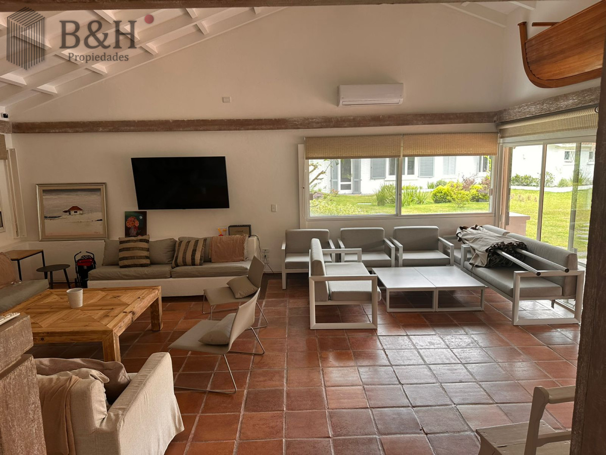 Alquiler Temporal mansión en Golf - GoPunta - Portal Inmobiliario de Punta del Este - Maldonado