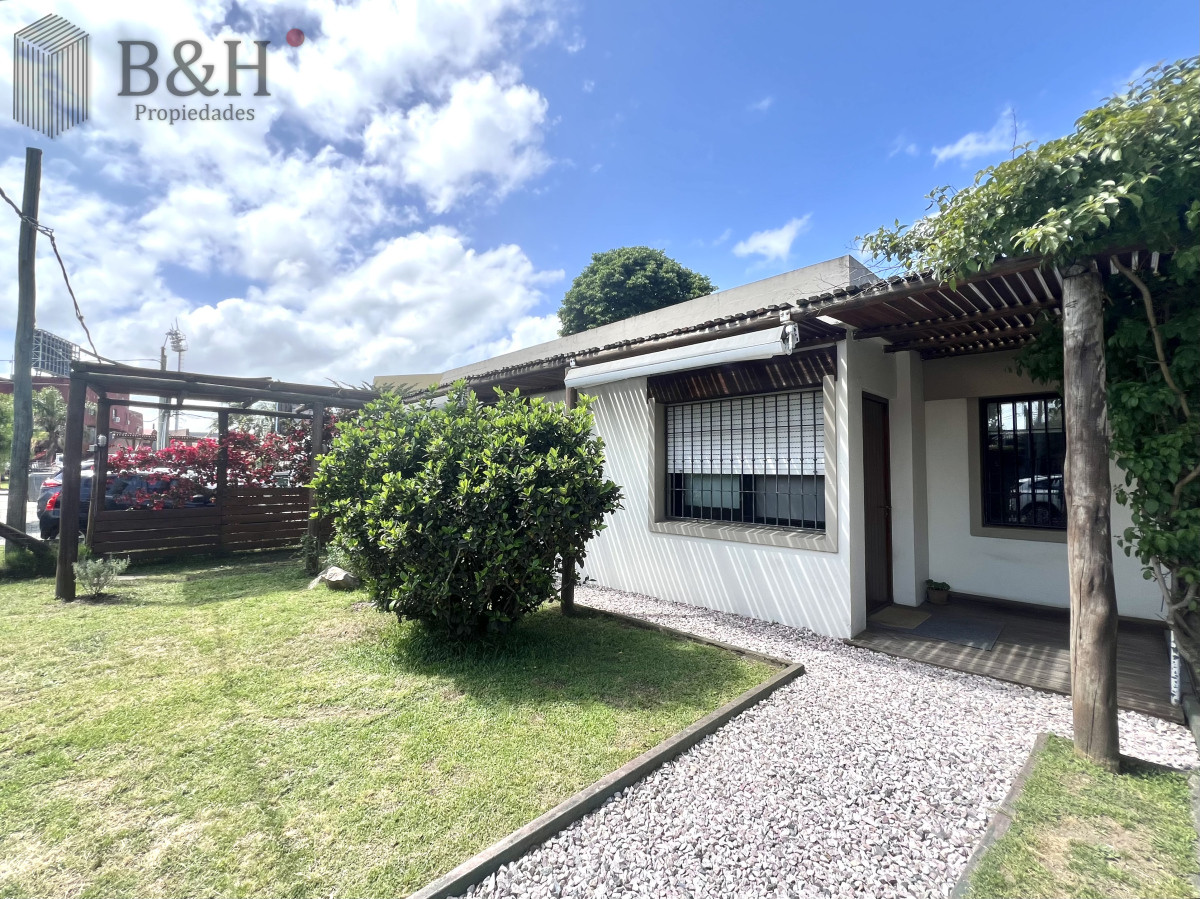 Casa ID.7040 - Casa en venta Barrio Monaco