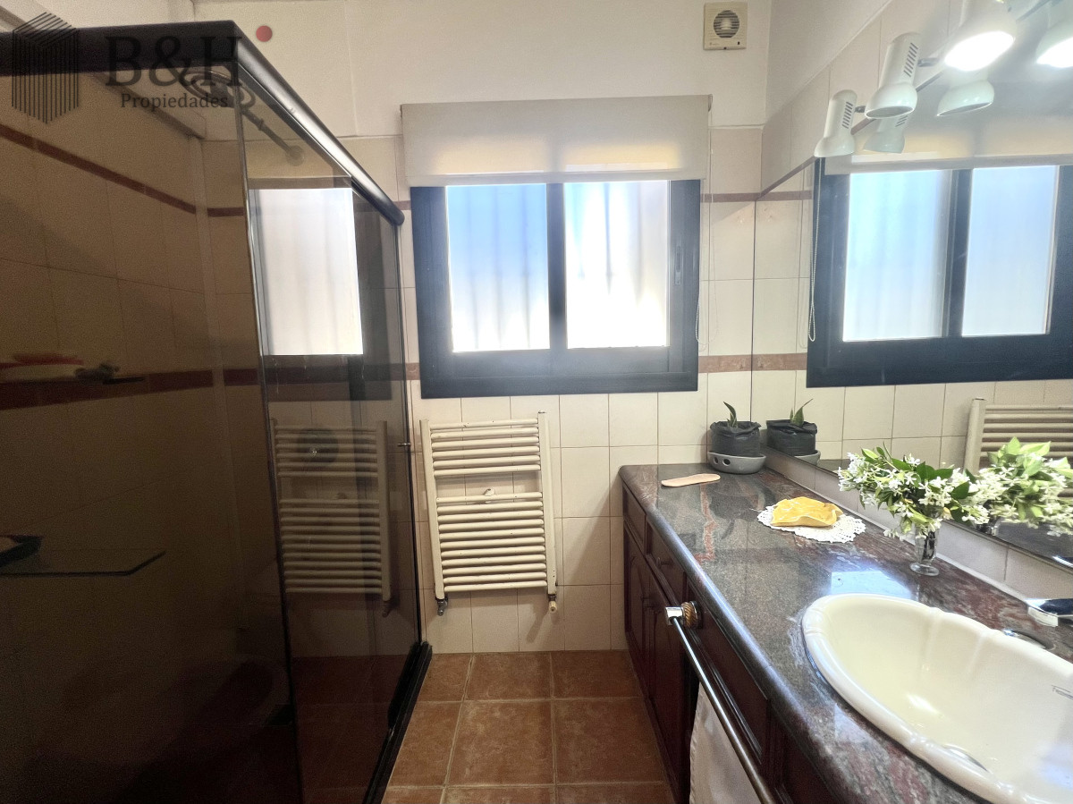 Casa ID.7040 - Casa en venta Barrio Monaco