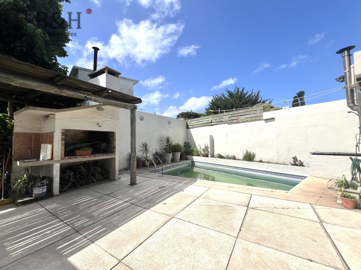 Casa ID.7040 - Casa en venta Barrio Monaco
