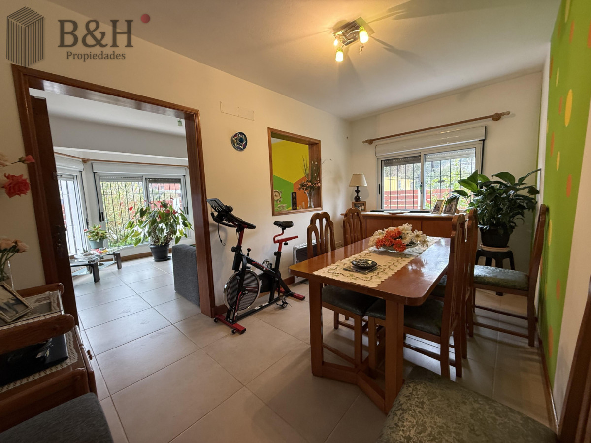 Casa ID.7794 - Casa de 3 dormitorios a la venta en Pinares - Playa Mansa
