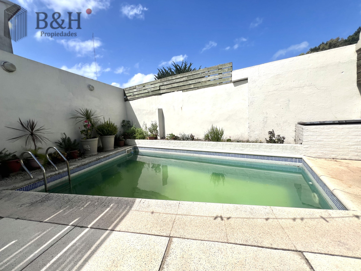 Casa ID.7040 - Casa en venta Barrio Monaco