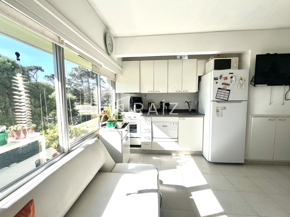 Apartamento ID.12163 - Apartamento en venta Av Roosevelt, Punta del Este